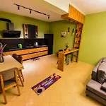 Cityscape 2br Kavaja St, 11 Fl, Dajti View * ティラナ